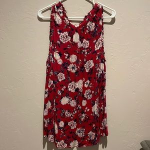 PRICE DROP! Pretty fuchsia floral sleeveless top from Torrid size 3